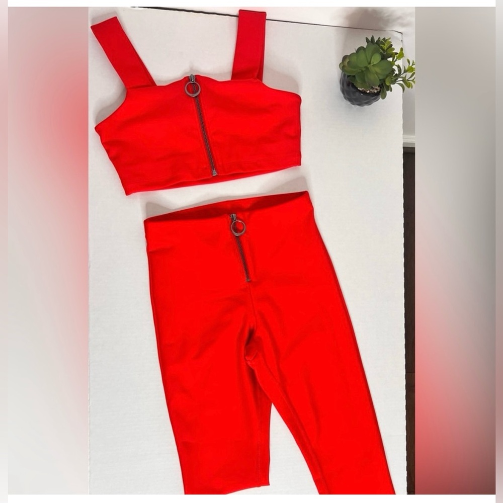 Red Alo Set - NWOT & Size Small